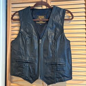 Milwaukee Leather Vest Black with Braided Details Medium